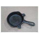 Antique Griswold Cast Iron Ashtray Skillet 6.25"