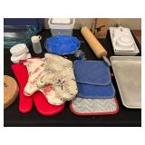 Assorted Kitchen Items and Bakeware Lot