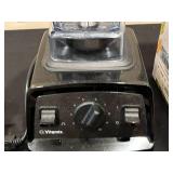 Vitamix Explorian Series E310 Blender