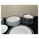 Mikasa Pivotal Onyx Dinnerware Set