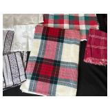 Assorted Placemats, Napkins, and Pot Holders Lot