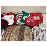 Assorted Placemats, Napkins, and Pot Holders Lot