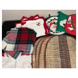 Assorted Placemats, Napkins, and Pot Holders Lot