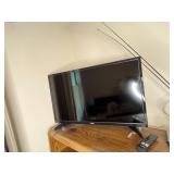 Toshiba 32-inch LED TV with Jensen TV  - untested
