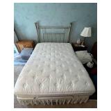 Sleep Number i8 Innovation Series Mattress with Brass Bed Frame