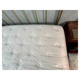 Sleep Number i8 Innovation Series Mattress with Brass Bed Frame
