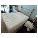 Sleep Number i8 Innovation Series Mattress with Brass Bed Frame