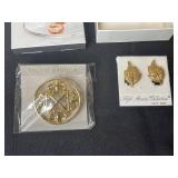 Assorted Jewelry, Decor, and Accessories Lot