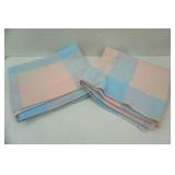 2 pastel blankets