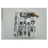 flatware set