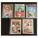 5 Card HOF Star QB Lot - 1972 Griese, 1977 Theisman, 1986 Elway, 1987 Montana, 1988 Testaverde RC Football Cards