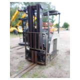 2011 Crown RC5545-40 Stand up Counter Balance Fork Lift - For Parts or Repair