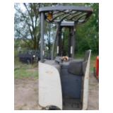 2011 Crown RC5545-40 Stand up Counter Balance Fork Lift - For Parts or Repair