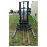 2004 Electric RAS25 Raymond Walkie Stacker