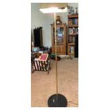 Antique Brass Reading Lamp. Has Adjustable Height and Tilt. Works.