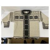 Voss Norwegian Wool Sweater. Size: Large.