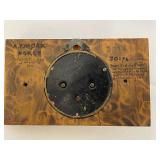 Vintage Studebaker Transistor AM/FM Radio and Burl Oak Metric Barometer in Norwegian.