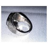 Signet ring