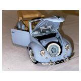 MAISTO 1951 VOLKSWAGEN BEETLE 1/18 SCALE DIECAST CONVERTIBLE WOB-V 669 BUG
