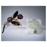 Vintage Decorative Flower Pin.