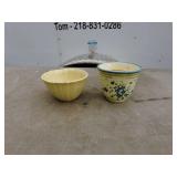 Set of 2 Small Ceramic Bowls - Floral and Solid Design