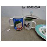 Lot of 4 Holiday Themed Mugs and Christmas 1973 Decorative Plate
