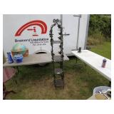 Decorative Iron Corner Shelf with Leaf and Vine Design