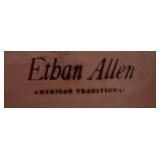 Gorgeous Ethan Allen Heirloom Nutmeg Maple Colonial Early American Square Accent End Table
