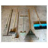 Long Handled Tool Lot