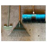 Long Handled Tool Lot