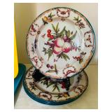 Vintage Plates, Plastic Cups and Trays