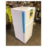 Vissani 4.5 cu. ft. 2-Door Mini Refrigerator in White with Freezer  Customer Returns See Pictures