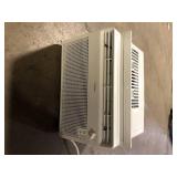 Vissani 5,000 BTU 115-Volt Window Air Conditioner for 150 sq. ft Rooms in White  Customer Returns See Pictures