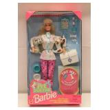 Barbie Pet Doctor Doll Set