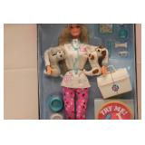 Barbie Pet Doctor Doll Set