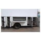 2004 GMC Box Truck 15