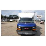 2004 GMC Box Truck 15
