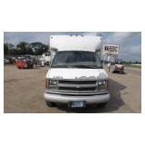 2001 Chevrolet Box Truck 15