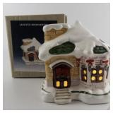 Enesco "Lighted Snowhouse" 1986 **Working** with Original Box #852872