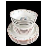2003 Set of 12 Snowman Christmas Dishes. 4 Bowls, 4 Salad Plates, 4 Dinner Plates