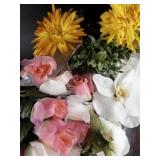 DECOR - Assortment of Faux Flowers