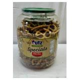 52oz Utz Sourdough Pretzels