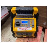 CAT - 3 in 1 Professional Power Station with Jump Starter and Compressor - 4 USB Ports and Outlet