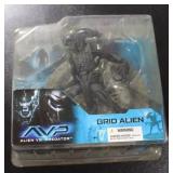 2004 McFarlane Toys Alien vs Predator Grid Alien