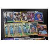 Hall of Fame & Fan Favorite Baseball card Lot | 33 Rookie Cards
