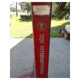 Sun International heavy duty engine stand. Good used condition. As shown.
