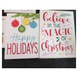 6 Holiday Décor Items...