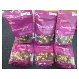 6- 7 oz HyVee Cranberry Nut Trail M...