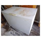 Chest Freezer Consignor States works good