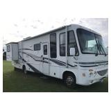 2005 Damon Challenger 33ft Motorhome
